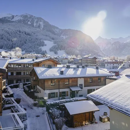 아파트 Arieke E10 카프룬