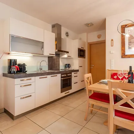 아파트 Arieke E10