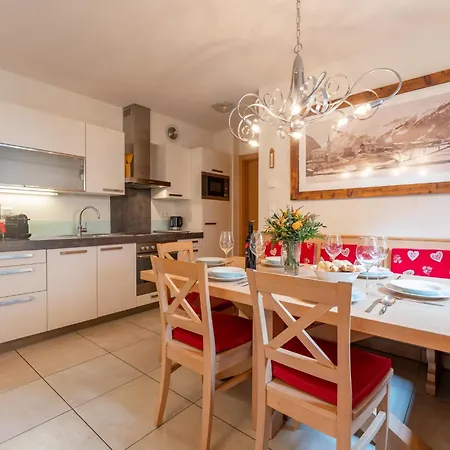 아파트 Arieke E10